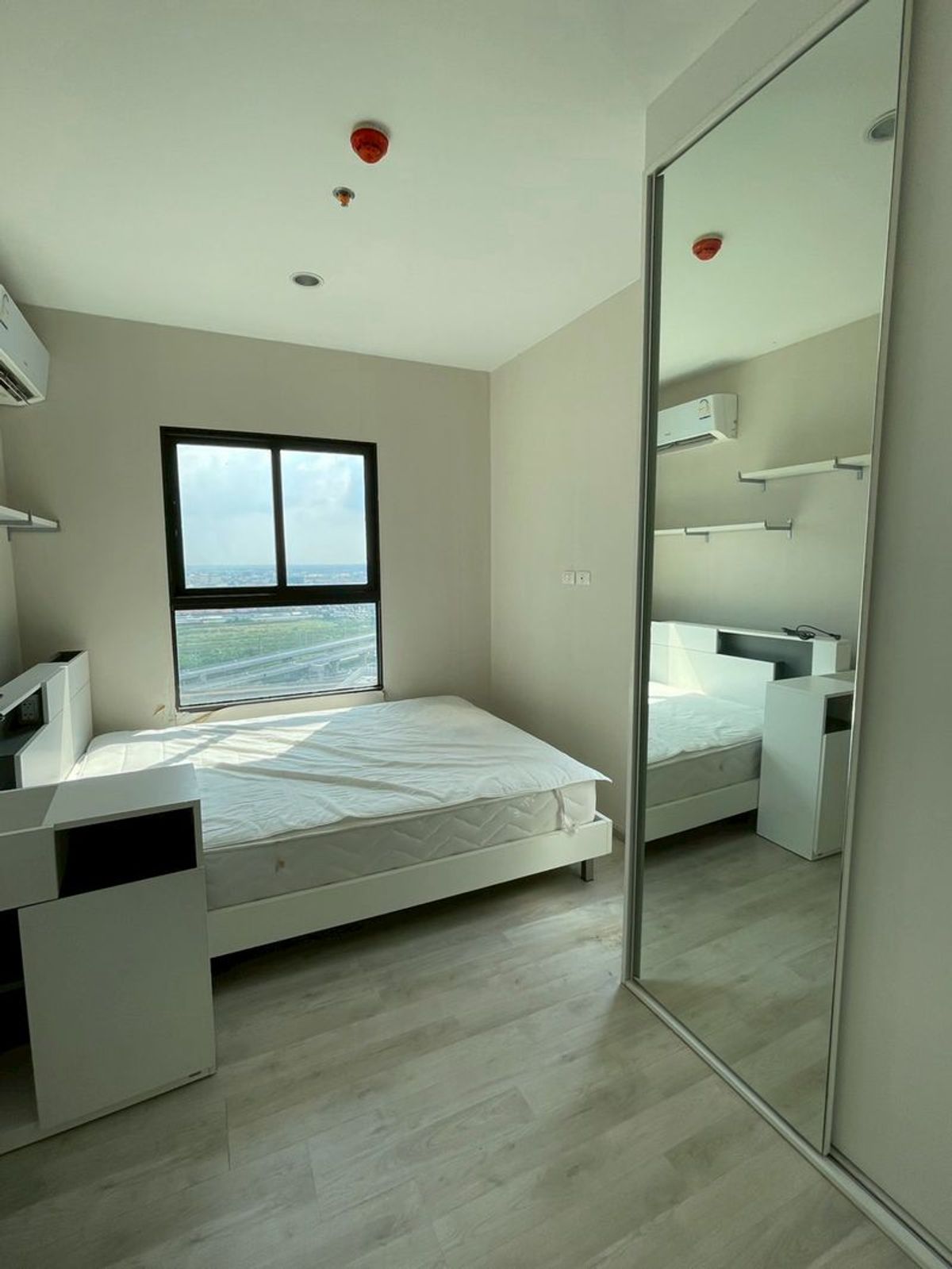 Plum Condo Central Station ขนาด 48 ตารางเมตร 2 ห้องนอน 2 ห้องน้ำ ชั้น 22 ตำบลเสาธงหิน อำเภอบางใหญ่ นนทบุรี