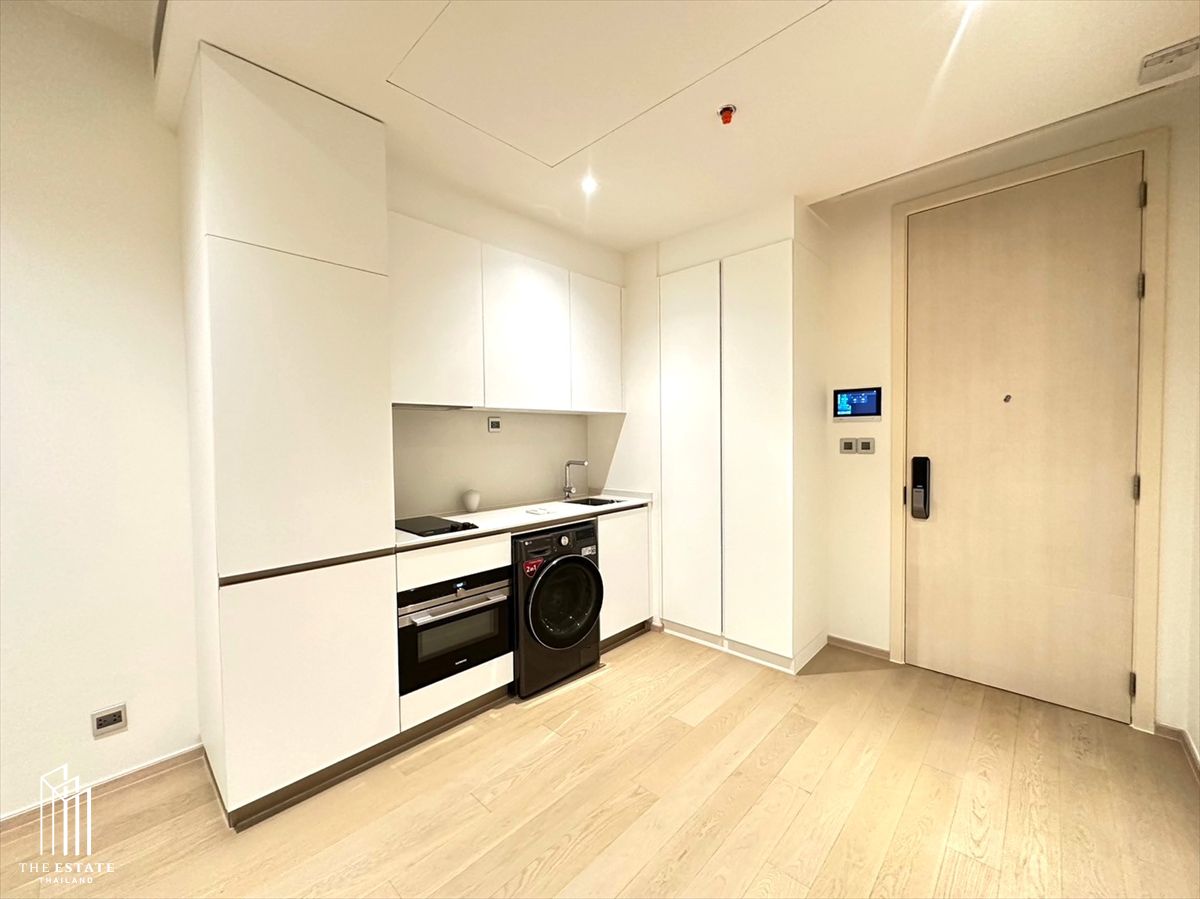 ขายพร้อมผู้เช่า The Strand Thonglor ซื้อไปได้ผลตอบแทนทันที 55.71 sq.m. 1 bedroom @20MB – รูปที่ 3