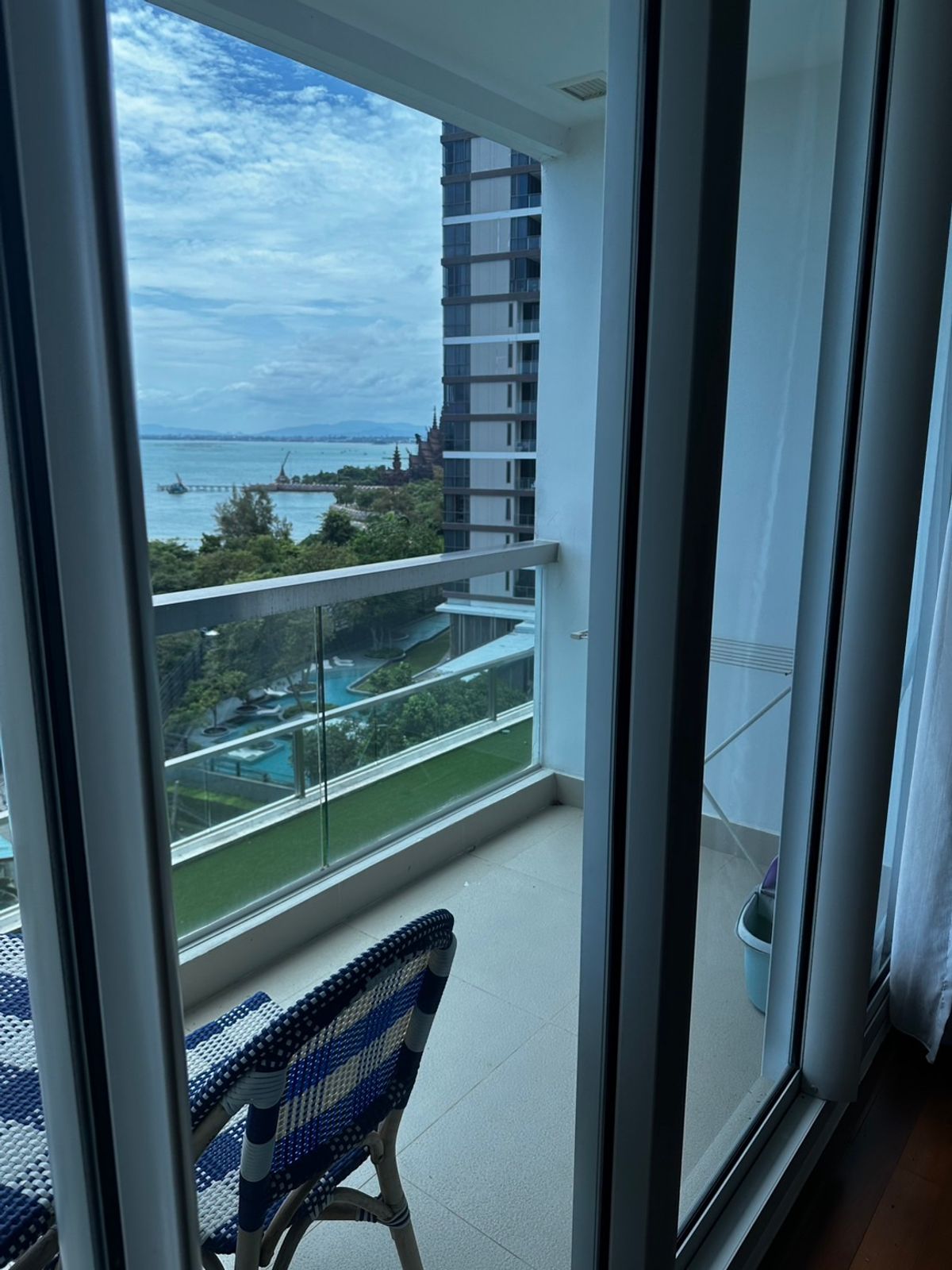 For Sale Condo The Palm Wongamat Studio Room The Sanctuary of Truth View For Sale Condo The Palm Wongamat Studio Room The Sanctuary of Truth View