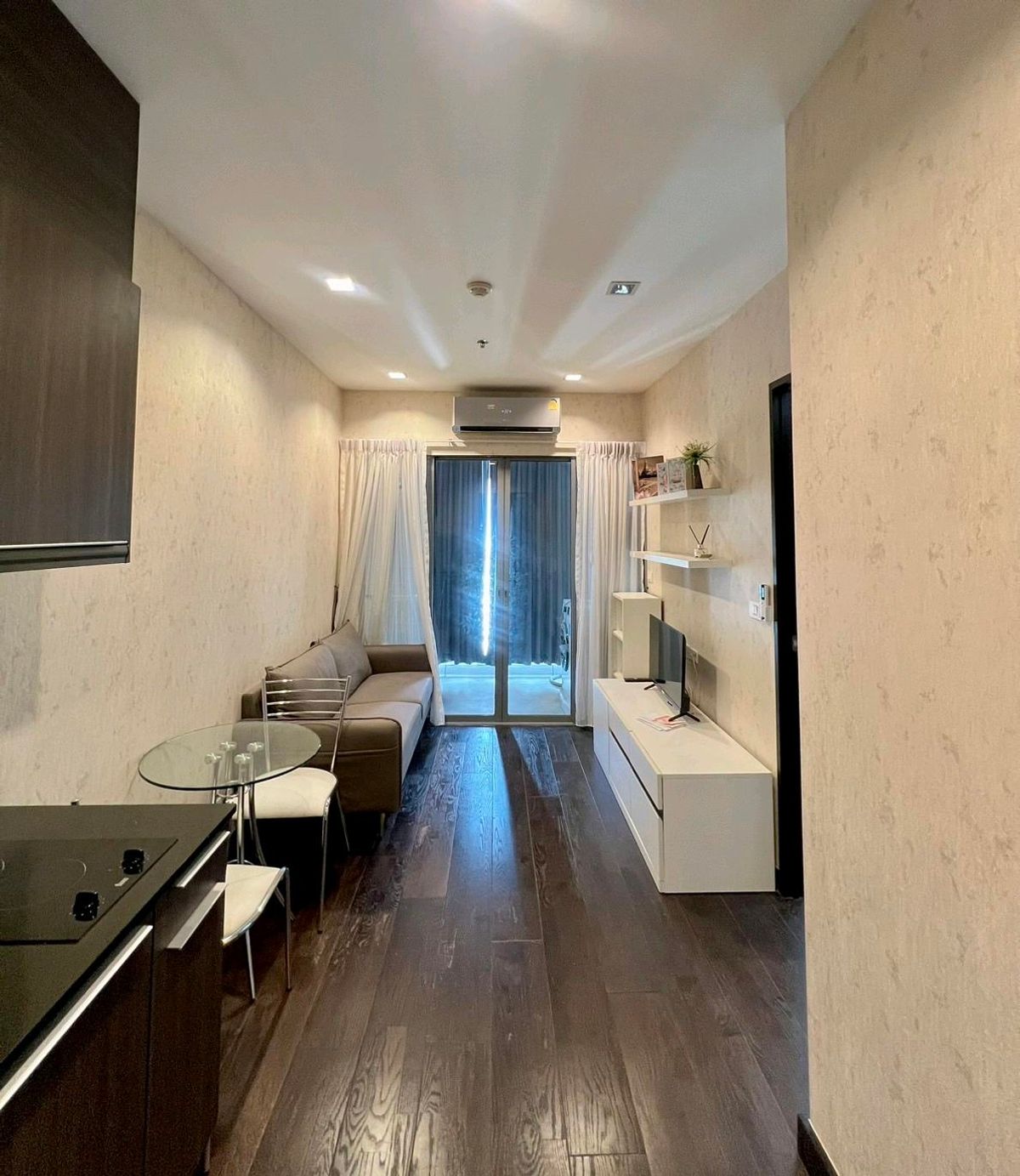 ห้องมุมFor Rent - IDEO Q Phayathai - unblocked view - 1Bedroom 1Bathroom - Double-layer windows - Fully furnished ห้องมุมFor Rent - IDEO Q Phayathai - unblocked view - 1Bedroom 1Bathroom - Double-layer windows - Fully furnished