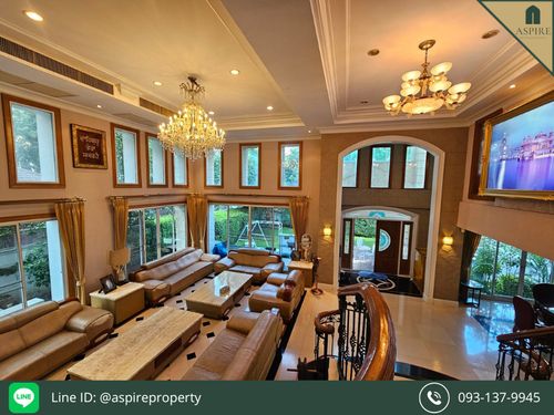 [For Sale] 3-Storey Detached House, Sukhumvit Soi 4, Near Benjakitti Park