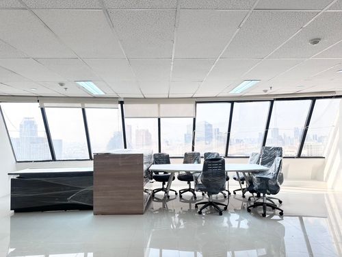 Office for Rent: Silom (178 sq.m.)