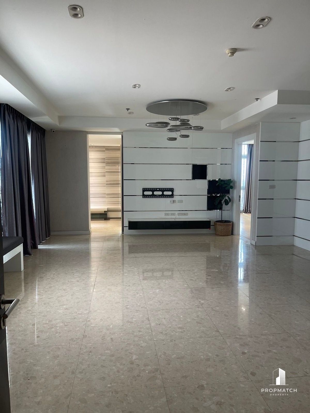 ✨flash deal ✨Nusasiri Grand Sukhumvit 42-Ekkamai (2Bed2Bath167.44SQM) Ready! Only 21,990,000 baht Tel.0981315848 @propmatch
