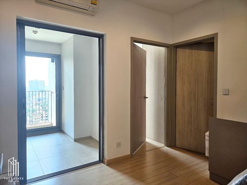 For sale Whizdom Connect has garden view and green space, near BTS Punnawithi 29.3 sq.m. 1 bedroom @4.5MB
