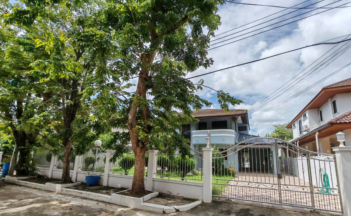 ให้เช่า บ้านเดี่ยว 2 ชั้น 150 ตรว. สวย ๆ บรรยากาศร่มรื่น หลังบ้านติดทะเลสาป อยู่ ใกล้ BIG C แจ้งวัฒนะ – รูปที่ 2