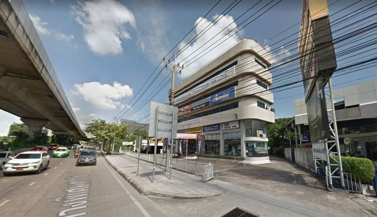 🏬 ปล่อยเช่า / ขาย อาคารสำนักงาน 4 ชั้นครึ่ง 📐️ เนื้อที่ 316 ตรว พื้นที่ใช้สอย 1,600 ตรม ⛳ ติดถนน ช่วงจากแยก ถนนพระรามเก้าตัดรามคำแหง ไป ถนนศรีนครินทร์ 900 เมตร 🏬 ปล่อยเช่า / ขาย อาคารสำนักงาน 4 ชั้นครึ่ง 📐️ เนื้อที่ 316 ตรว พื้นที่ใช้สอย 1,600 ตรม ⛳ ติดถนน ช่วงจากแยก ถนนพระรามเก้าตัดรามคำแหง ไป ถนนศรีนครินทร์ 900 เมตร
