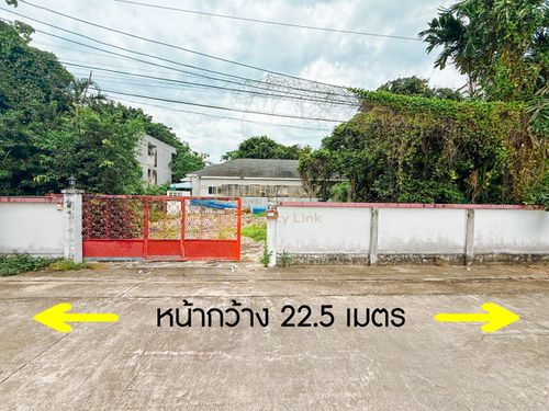 ด่วน! ที่ดิน แปลงสวย ใจกลางเอกมัย หันทิศเหนือ 113.6 ตรว. ใกล้ห้าง DONKI ทองหล่อ ถนนสุขุมวิท No.42-LA-68007