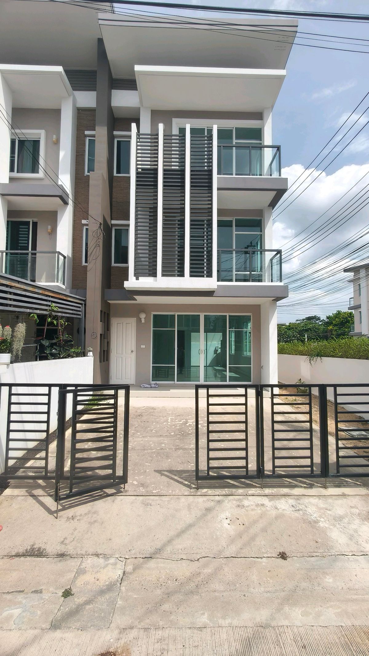 🔥ขายทาวน์โฮม 3 ชั้นแปลงมุม Town Avenue วิภาวดี 60 – 4 ห้องนอน บ้านเปล่า สภาพใหม่ ใกล้สโมสร เพียง 6.59 ล้านบาท ‼️‼️ – รูปที่ 3