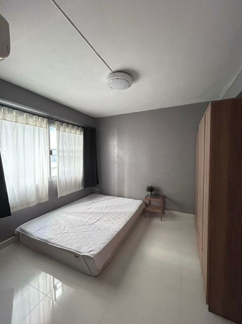 🏢 Condo for Rent – Century Park Condo
