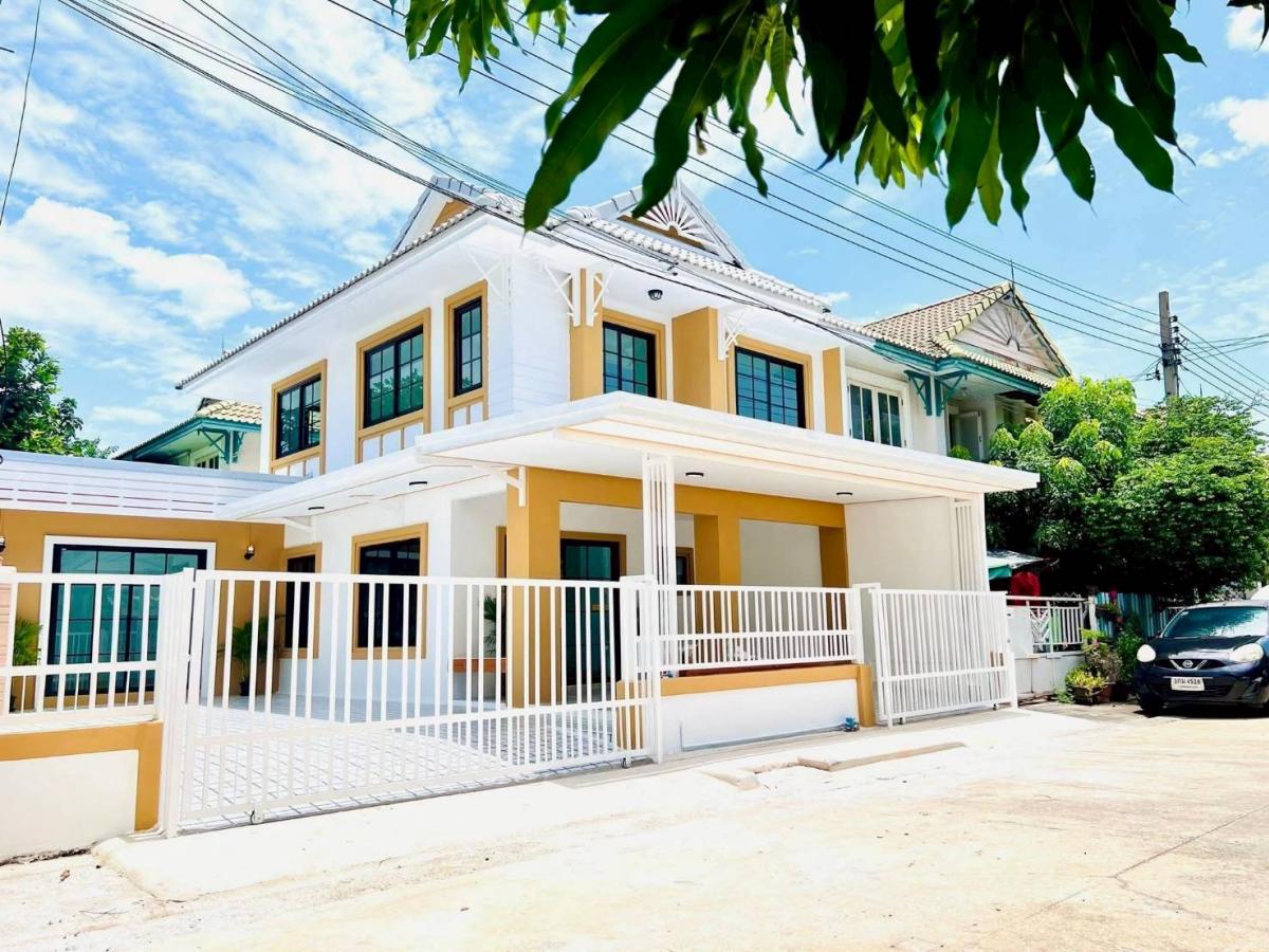 ขายทาวน์เฮ้าส์/ทาวน์โฮม พฤกษา 18/1 ห้องมุม รีโนเวทใหม่ บางแม่นาง บางใหญ่ นนทบุรี CX-127070 ขายทาวน์เฮ้าส์/ทาวน์โฮม พฤกษา 18/1 ห้องมุม รีโนเวทใหม่ บางแม่นาง บางใหญ่ นนทบุรี CX-127070