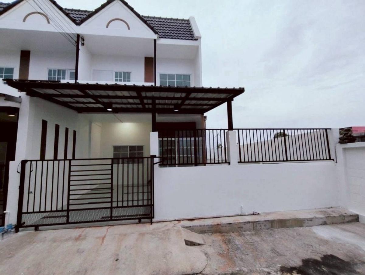 For Sale Townhouse/Townhome , Baan Suktawee Village , Salathammasop Sop , Thawi Watthana , Bangkok , CX-126716 For Sale Townhouse/Townhome , Baan Suktawee Village , Salathammasop Sop , Thawi Watthana , Bangkok , CX-126716