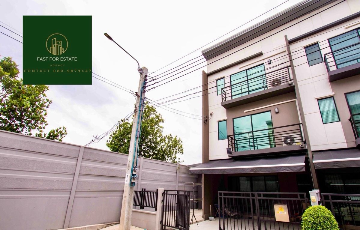 For rent 🤎 3 layers of townhome