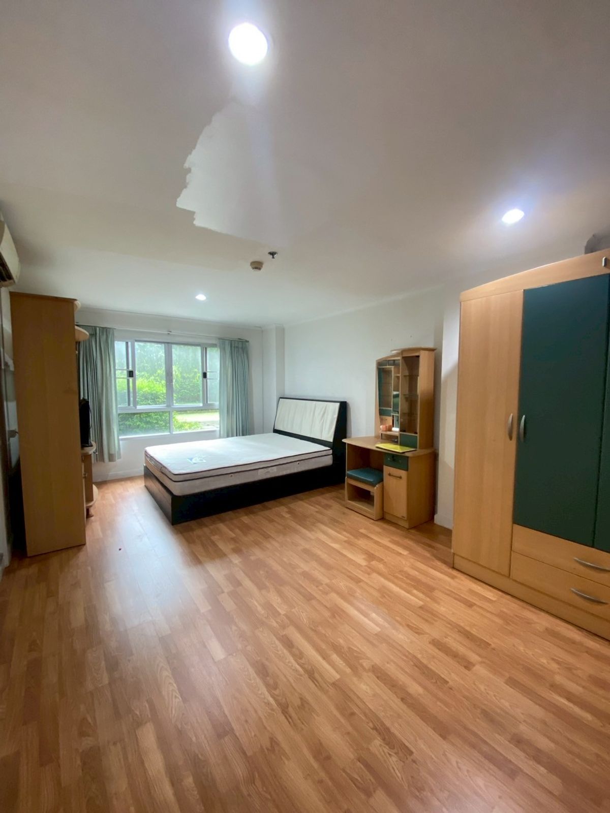 Urgent Sale: Lumpini Place Rama 8 (LUMPINI PLACE RAMA 8) Fully Furnished Studio with Appliances Garden View | Peaceful Atmosphere | Easy Access (The project was not affected by the 2025 earthquake) Special Price Urgent Sale: Lumpini Place Rama 8 (LUMPINI PLACE RAMA 8) Fully Furnished Studio with Appliances Garden View | Peaceful Atmosphere | Easy Access (The project was not affected by the 2025 earthquake) Special Price