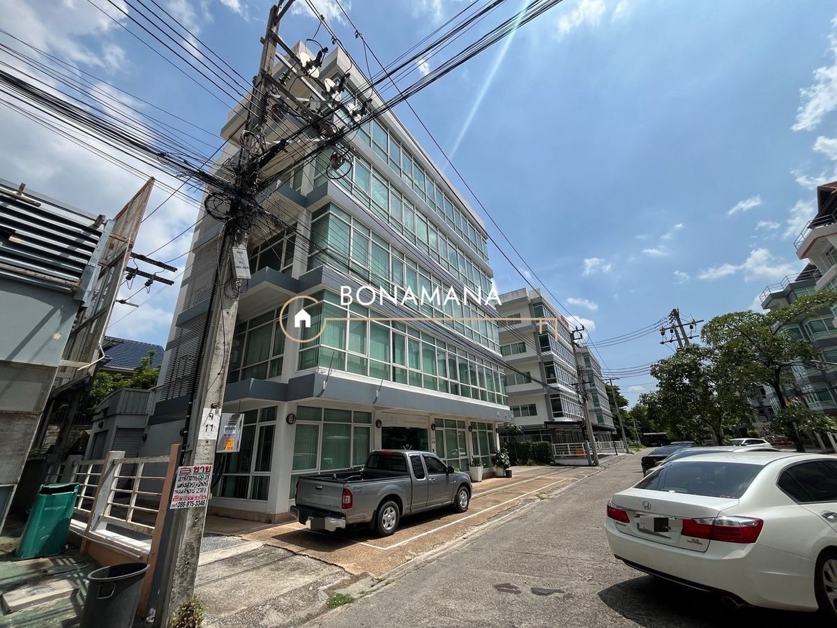 ให้เช่าตึก ออฟฟิศ/โชว์รูม นวลจันทร์ – รูปที่ 2