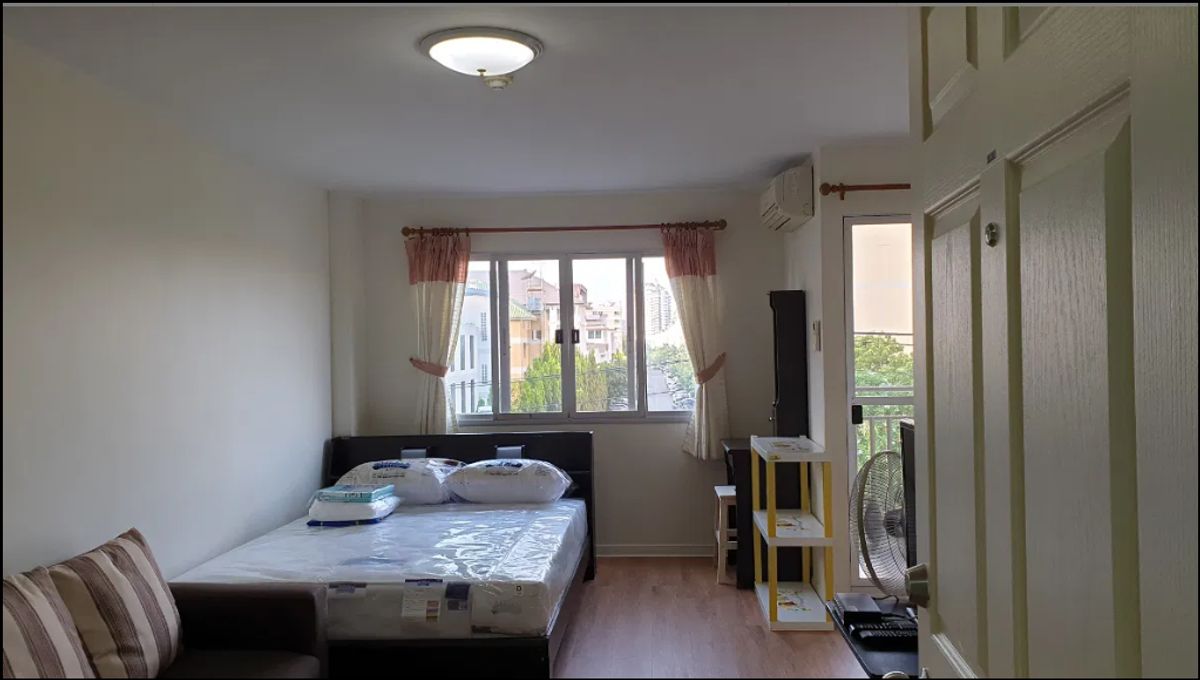 Sell Lumpini Condo Town, Bodindecha -Ramkhamhaeng, the north garden, complete with Ferr (S4958)