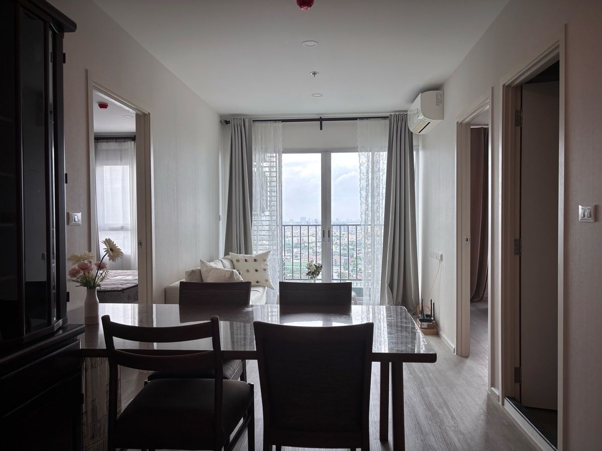🔥Urgent for rent🔥 Elio Sathorn-Wutthakat, 2 bedrooms, 2 bathrooms – closed kitchen – brand new, beautiful room – convenient transportation – fully equipped common area – north-facing room, not hot – built-in washer/dryer