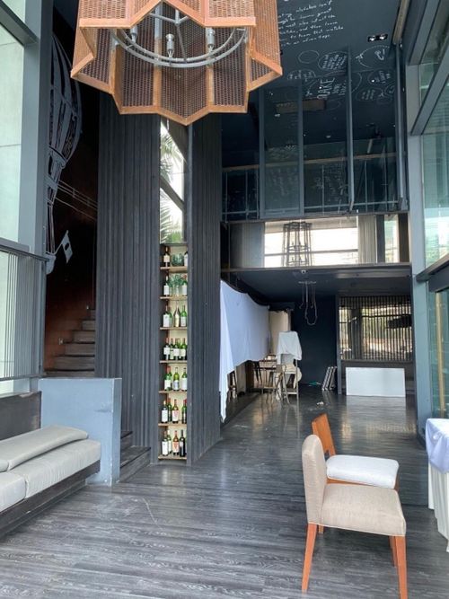 Premium area 279 sqm for high ceiling cafes