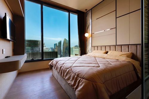For Rent 1 Bedroom The Esse Asoke near BTS Asoke / MRT Sukhumvit Station