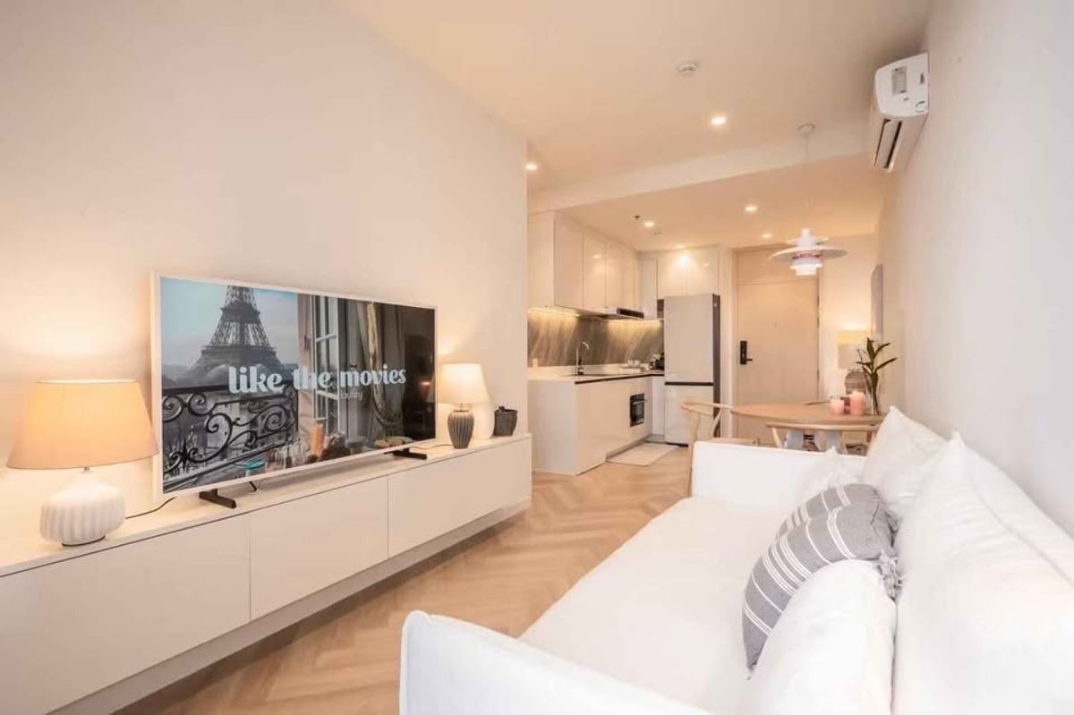 Hot Deal! Maru Ekkamai - Pet Friendly - Fully Furnished - Only 65K THB/Month Hot Deal! Maru Ekkamai - Pet Friendly - Fully Furnished - Only 65K THB/Month