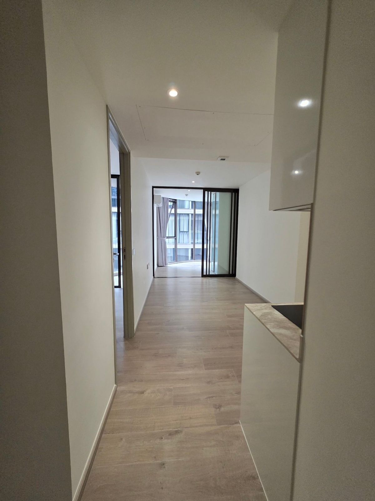 FYNN Asoke 1 Bed Plus 1 Bath 40.43 SQ.M., walking distance to Park, only 600 meter to BTS Asoke