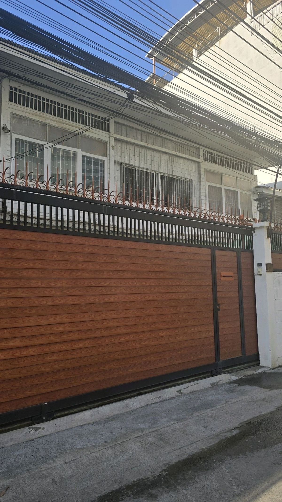 ST175 ขายบ้านเดี่ยวในซอยสีลม 26 – ใจกลางย่านธุรกิจ แต่สงบและเป็นส่วนตัว – รูปที่ 2