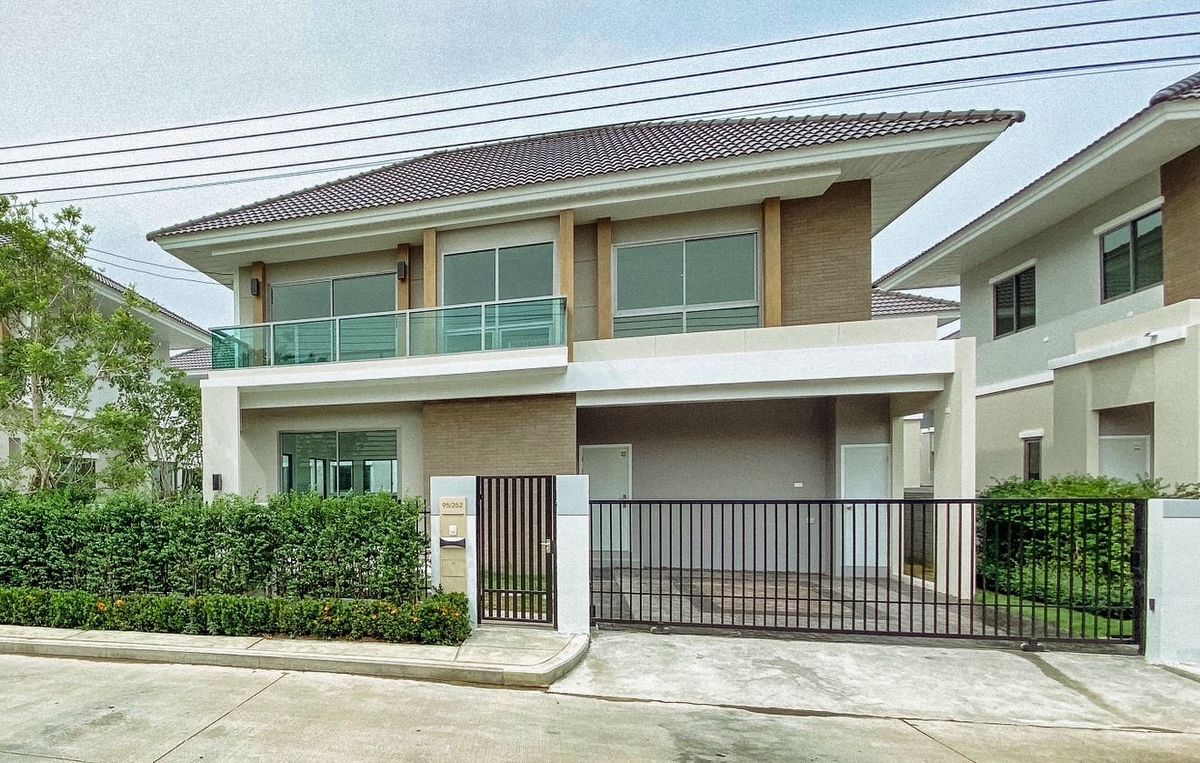 Luxurious detached house for rent, Perfect Place, Krungthep Kreetha, 4 bedrooms Luxurious detached house for rent, Perfect Place, Krungthep Kreetha, 4 bedrooms