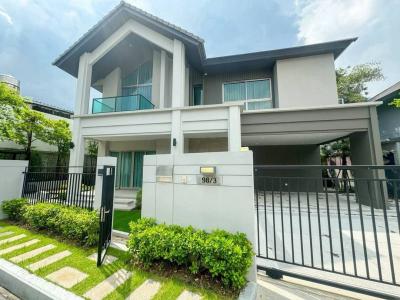 🔥For urgent rent🔥Bangkok Boulevard Signature, Lat Phrao-Seri Thai, 2-storey house with front garden, beautifully decorated, ready to move in.