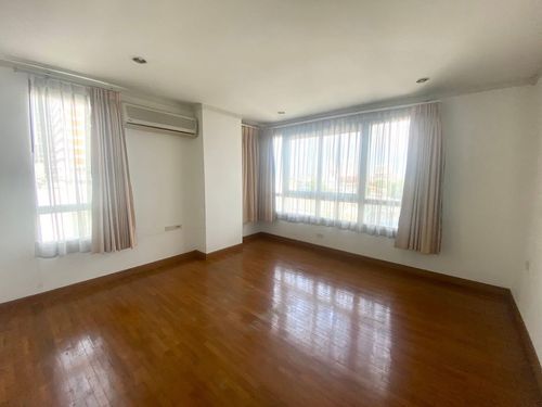 ST176 ขายคอนโด Baan Siri Sathorn Suanplu – 3 ห้องนอน ใจกลางสาทร ใกล้ Villa Market เพียง 500 เมตร!