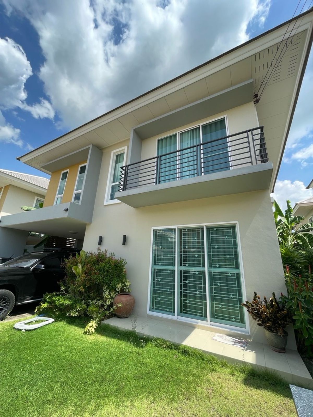 บ้านเดี่ยวให้เช่า ใกล้ ม. มหิดลฯ เฟอร์ครบ 57 ตรว.( 3 นอน 3 น้ำ 2 ที่จอดรถ )