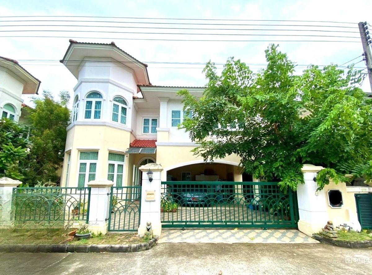 บ้านหรู ถูก สวย!! รวมอยู่ในบ้านหลังนี้ทั้งหมด บ้านเดี่ยวสไตส์ยุโรป หมู่บ้าน ภัสสร 4 รังสิตคลอง 3 พื้นที่กว้างขวาง  หมู่บ้านติดถนนใหญ่ ตั้งอยู่ในทำเลเงียบสงบและสะดวกสบาย