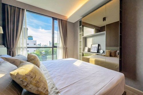 For Sale with Tenant : The Unique Sukhumvit 62/1, 1 Bedroom, near BTS Bang Chak