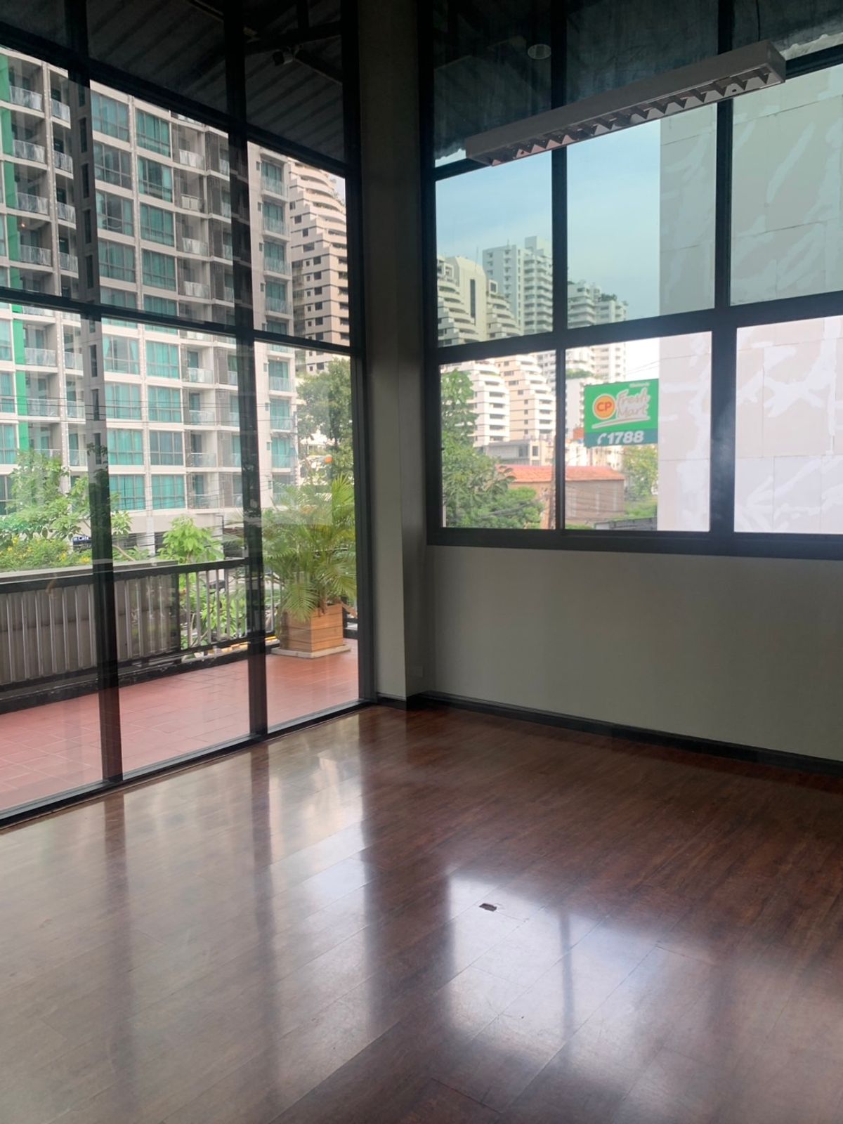 พื้นที่ว่างในพร้อมพงษ์ เพชรบุรีตัดใหม่ – รูปที่ 4