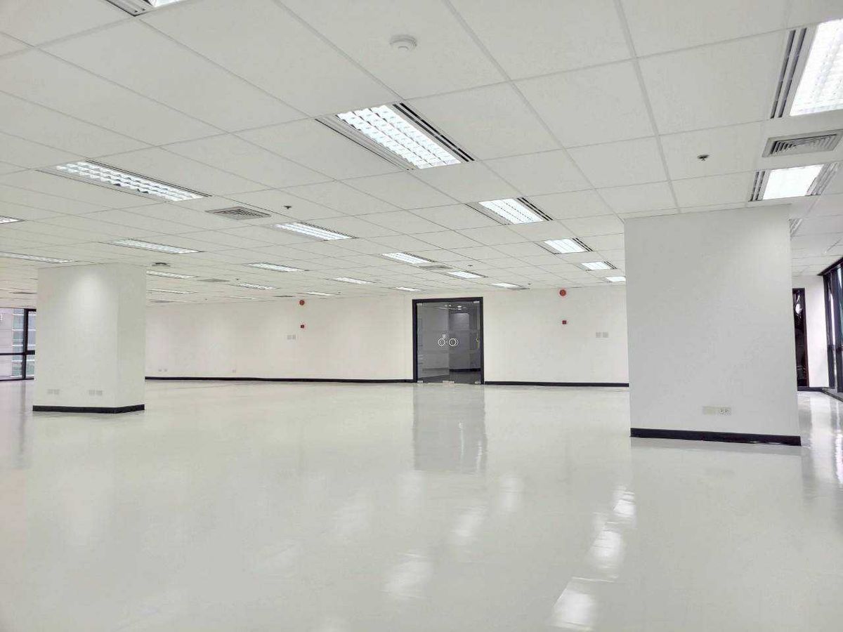 Sethiwan Tower Office for Rental Floor 18BC 372 sqm. – รูปที่ 2