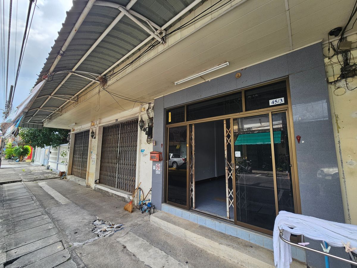 Two-story commercial building with three adjoining units for rent in the heart of Hat Yai on Saeng Chan Road, near Kim Yong Market! – รูปที่ 2