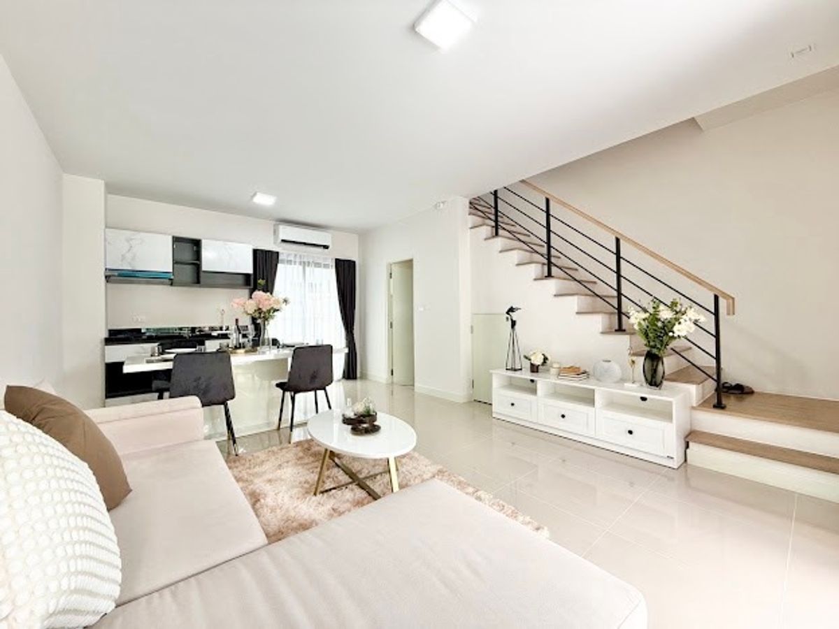 🏛️Baan Klang Mueng Phahon - Ram Inthra 🌈 3 layer Terrari Townhome Town Hom, Size 142 sq.m., 35.5 sq.w. | 3 bedrooms, 3 bathrooms, 2 parking spaces, starting at 4.79 MB. Contact Tel.0922635410 (Earth) 🏛️Baan Klang Mueng Phahon - Ram Inthra 🌈 3 layer Terrari Townhome Town Hom, Size 142 sq.m., 35.5 sq.w. | 3 bedrooms, 3 bathrooms, 2 parking spaces, starting at 4.79 MB. Contact Tel.0922635410 (Earth)