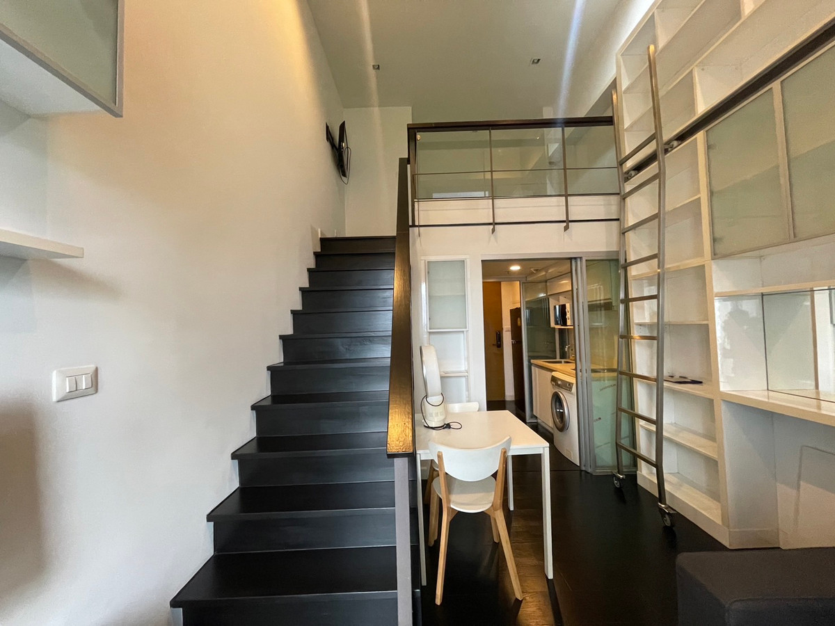 คอนโดเลี้ยงสัตว์ได้ใจกลางทองหล่อ ห้องสไตล์ Loft ห้องสภาพดีมาก Pet Friendly คอนโดเลี้ยงสัตว์ได้ใจกลางทองหล่อ ห้องสไตล์ Loft ห้องสภาพดีมาก Pet Friendly