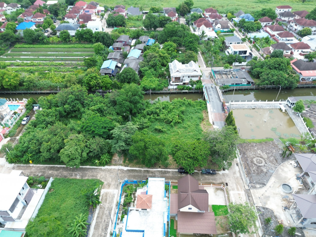 ขายถูกที่สุด ที่ดินริมน้ำ หมู่บ้านกฤษดานคร ปิ่นเกล้า  319 ตรว บรรยากาศดีมาก KK – รูปที่ 4