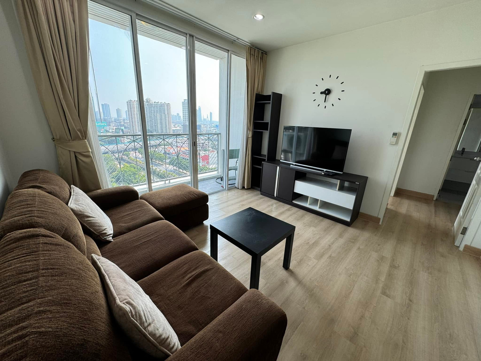🔥 ให้เช่า : คอนโดเดอะคอมพลีท นราธิวาส 1 bed plus 1 น้ำ 2 ที่จอดรถ 🔥 ให้เช่า : คอนโดเดอะคอมพลีท นราธิวาส 1 bed plus 1 น้ำ 2 ที่จอดรถ