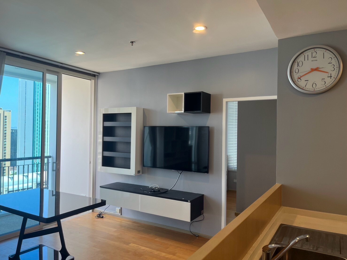 ✨ Villa RachaTewi-Rare Large Unit in Prime Location ✨ Decoration room: 35,000 baht/month Call: 086-746-8882 (K. Cooper)