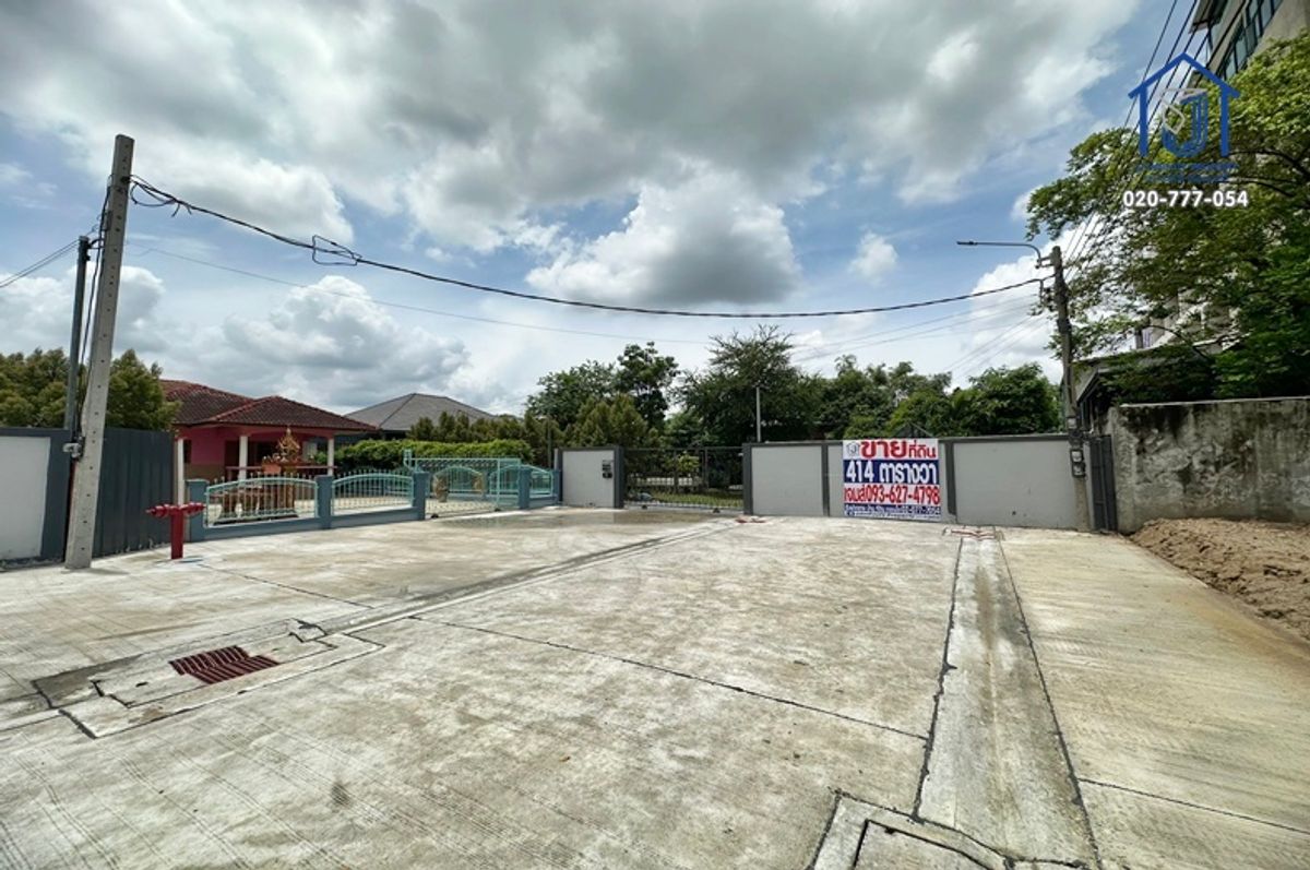 House for sale with land 414 square wah, Phahonyothin Road 54/1, Intersection 4, near BTS, Green Line, Don Mueang Airport House for sale with land 414 square wah, Phahonyothin Road 54/1, Intersection 4, near BTS, Green Line, Don Mueang Airport