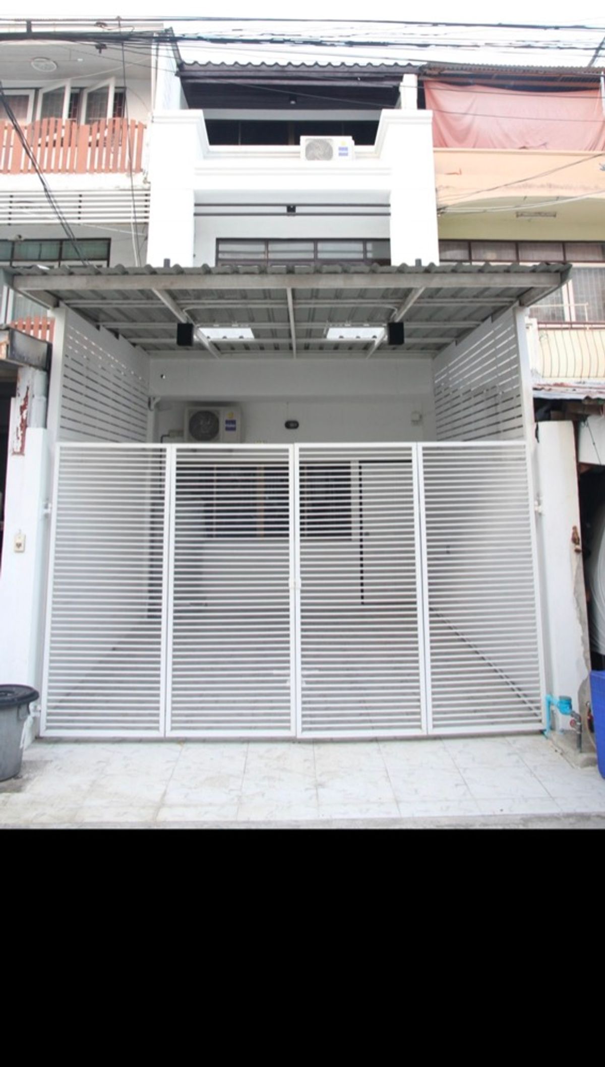 ทาวน์เฮาส์ 3 ชั้น ทำเลดี รีโนเวทใหม่ ให้เช่า ย่านลาดพร้าว-บางกะปิ ใกล้โรงพยาบาลเวชธานี เพียง 300 เมตร ทาวน์เฮาส์ 3 ชั้น ทำเลดี รีโนเวทใหม่ ให้เช่า ย่านลาดพร้าว-บางกะปิ ใกล้โรงพยาบาลเวชธานี เพียง 300 เมตร