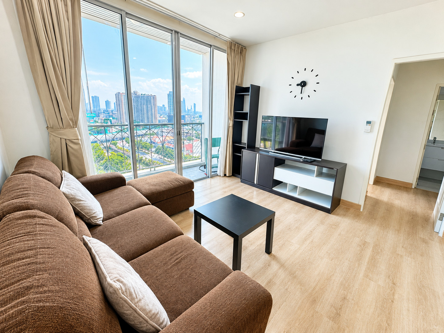🔥 ให้เช่า : คอนโดเดอะคอมพลีท นราธิวาส 1 bed plus 1 น้ำ 2 ที่จอดรถ 🔥 ให้เช่า : คอนโดเดอะคอมพลีท นราธิวาส 1 bed plus 1 น้ำ 2 ที่จอดรถ