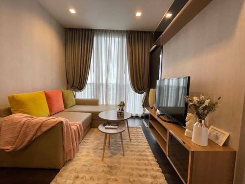 📢👇Sell with tenant til 10 Sep 27 The Line Asoke–Ratchada, stylish Condo in Prime CBD Location. Great value for living or investment. Fully furnished with modern decor, city view & complete facilities