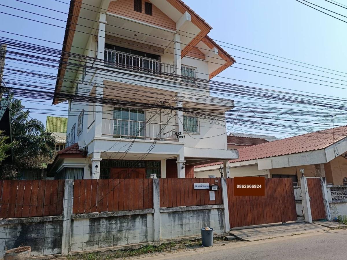 ขายชายบ้านเดี่ยวซอยนาคนิวาส 27 แยก 24 ลาดพร้าว เขต ลาดพร้าว กรุงเทพ CX-127945