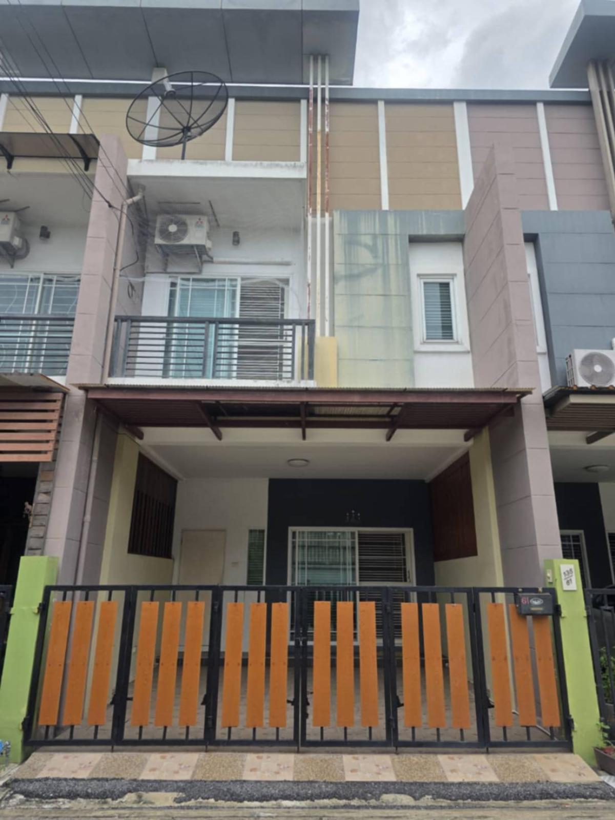 For Sale Townhouse/Townhome , Piboon Hometown , Phimonrat , Bang Bua Thong , Nonthaburi , CX-127727 For Sale Townhouse/Townhome , Piboon Hometown , Phimonrat , Bang Bua Thong , Nonthaburi , CX-127727