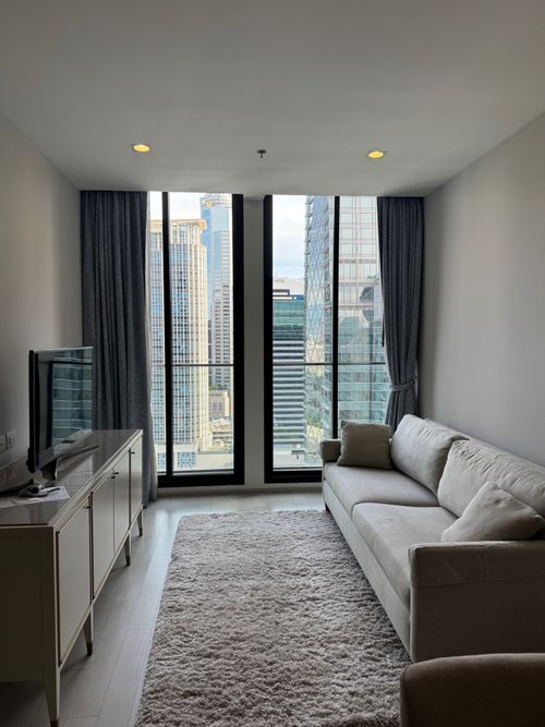 For Rent Condo Noble Ploenchit  fully furnished (S15-5481)