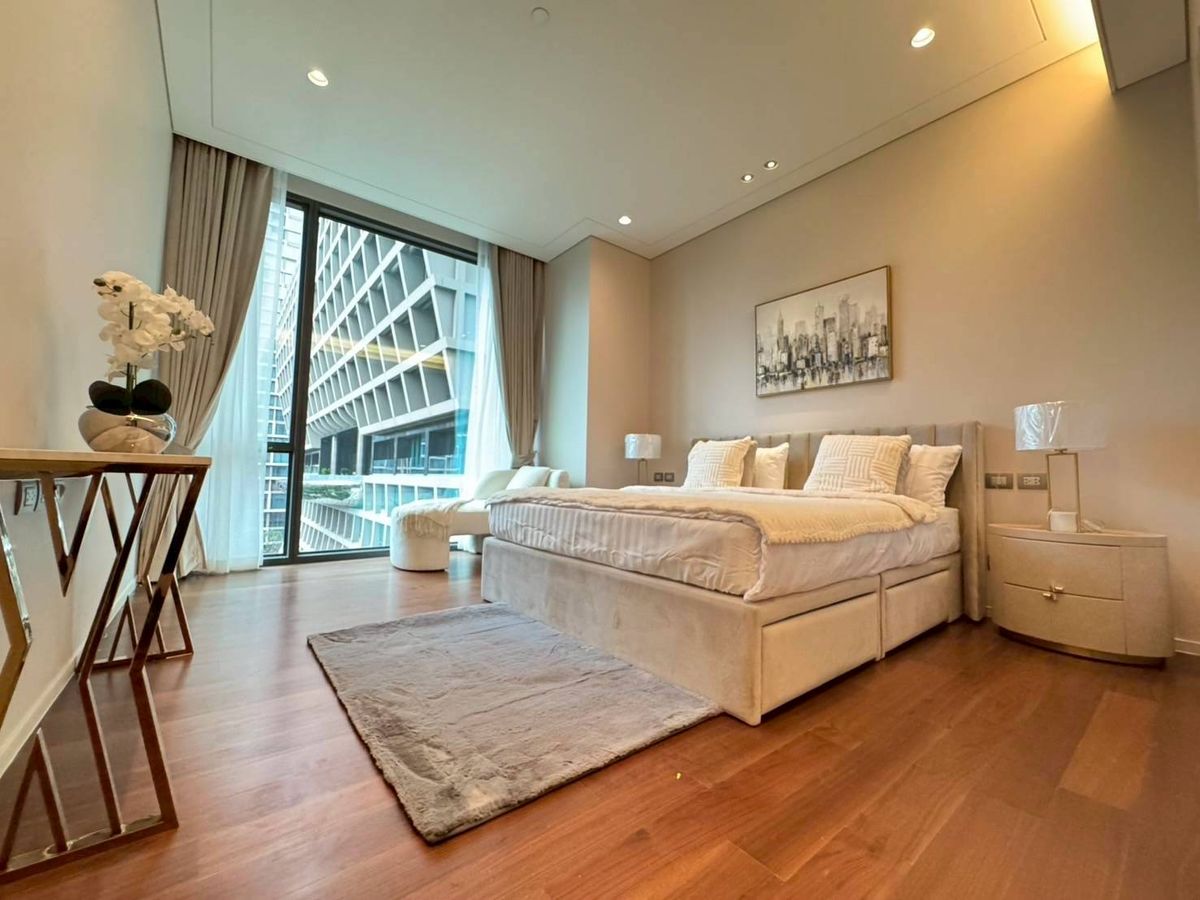 ♢ Prime Location ♢ Floor 05+ size 143.00 sq.m. | 2 bedrooms 3 bathrooms | Lumpini Park view | Near BTS Chit Lom 1.1 km ♢ Prime Location ♢ Floor 05+ size 143.00 sq.m. | 2 bedrooms 3 bathrooms | Lumpini Park view | Near BTS Chit Lom 1.1 km