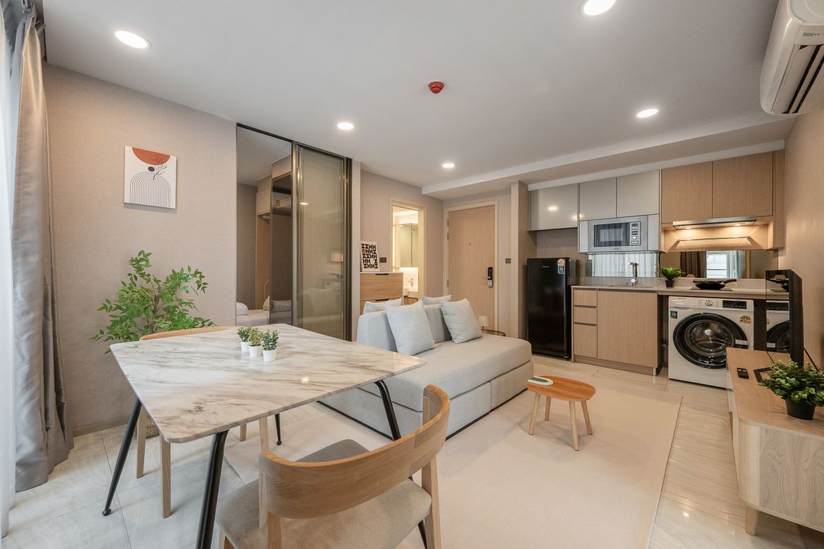 For Sale Walden Asoke, A Brand-New, Fully Furnished Condo in a Prime Location For Sale Walden Asoke, A Brand-New, Fully Furnished Condo in a Prime Location