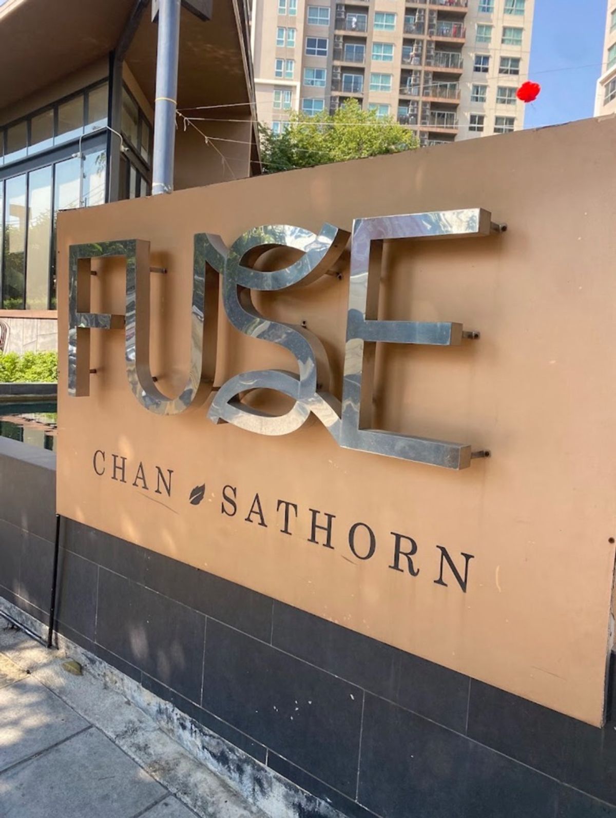 🔥Urgent sale🔥Fuse Chan-Sathorn, near BTS Surasak station, fully furnished. Ready to move in 🔥Urgent sale🔥Fuse Chan-Sathorn, near BTS Surasak station, fully furnished. Ready to move in