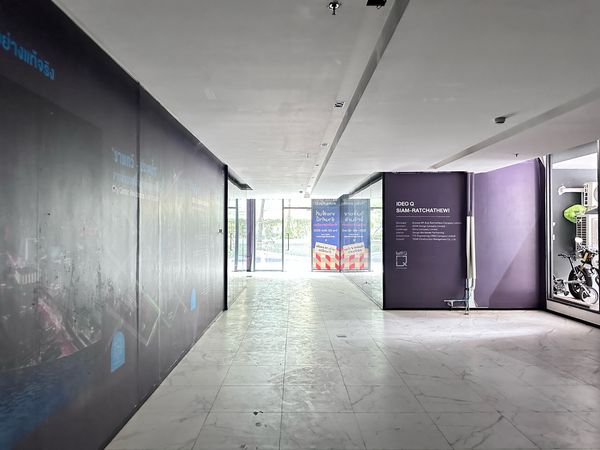 Selling a shop under the condo IDEO Q | 149 sq.m. | Trading location on the main road near BTS